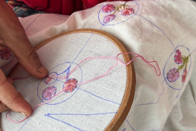 To create fashion that empowers women, protects nature, and inspires conscious living :--